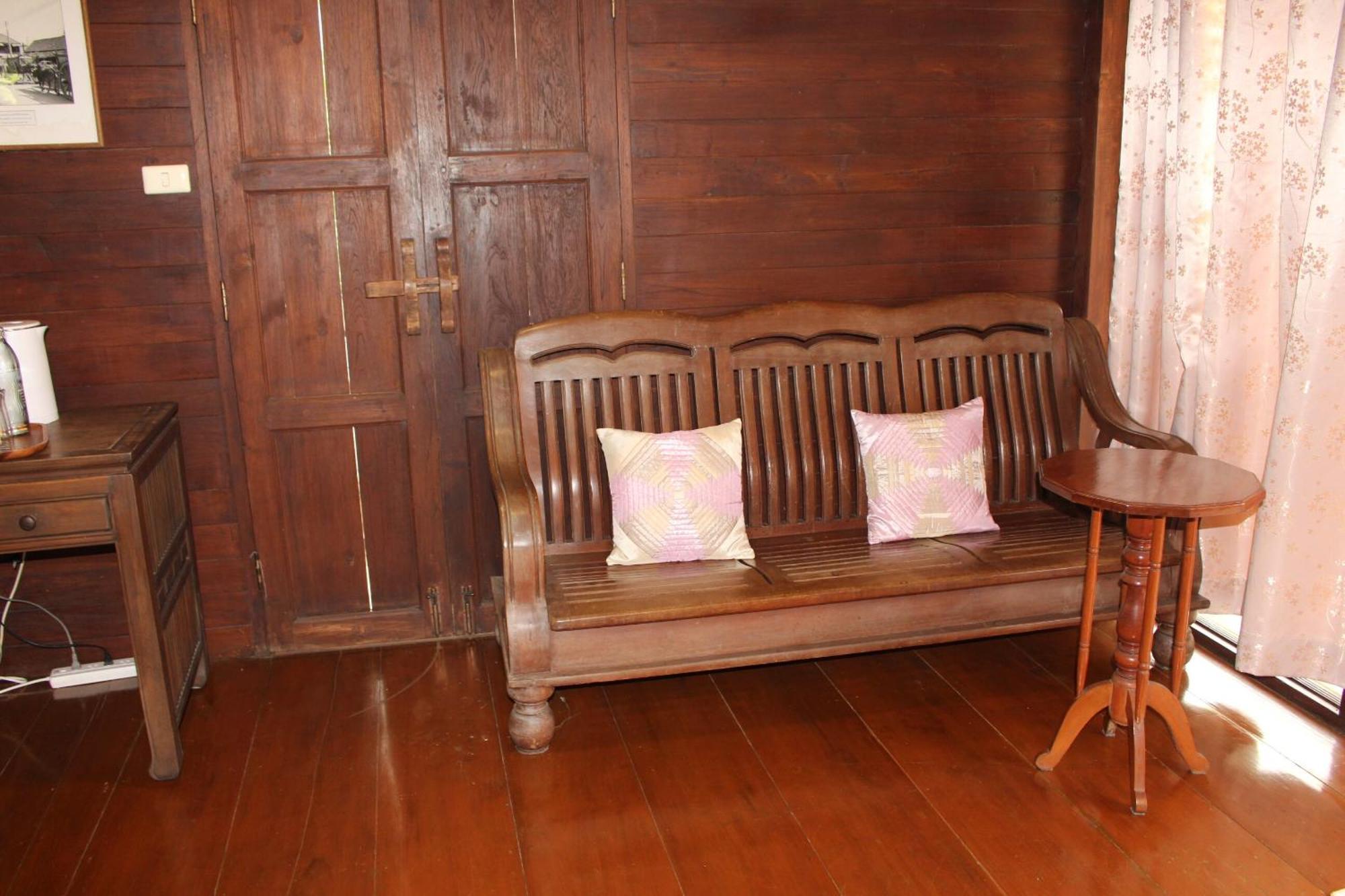 Capital O 75421 Baan Singkham Boutique Resort Chiang Mai Luaran gambar